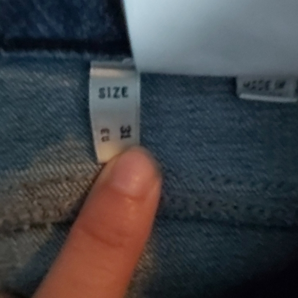 Armani Womens jeans - Picture 3 of 4